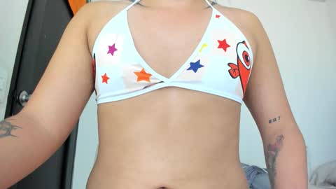 Snapshot of dewolk chatting on 02-10-26, 07:01 thumb up me please its important online show from 02-10-26, 07:01