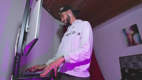 Snapshot of dex_ak586 chatting on 11-02-25, 02:14 dex_ak586 online show from 11-02-25, 02:14