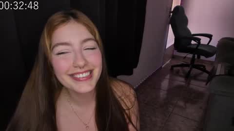 Snapshot of dexandlily chatting on 02-25-25, 01:50 Dex and Lily online show from 02-25-25, 01:50
