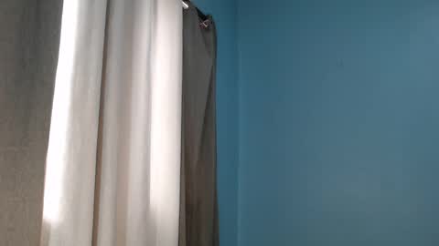 Snapshot of dexie121698 chatting on 02-05-25, 02:19 dexie121698 online show from 02-05-25, 02:19
