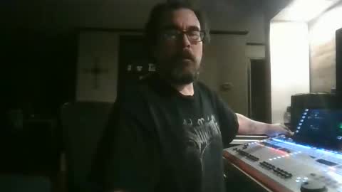 Mike Sounde online show from 05-10-26, 03:33