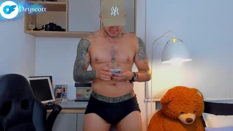 Snapshot of deymon_scott chatting on 02-23-25, 02:18 JULIAN online show from 02-23-25, 02:18