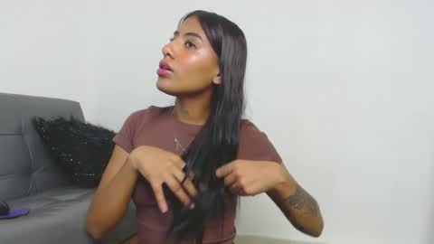 Snapshot of deysha_garncia chatting on 10-01-25, 04:57 Deysha online show from 10-01-25, 04:57