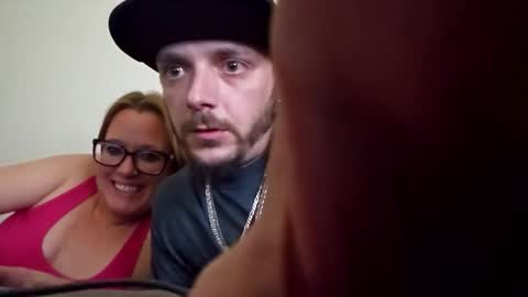 Snapshot of dharbison23 chatting on 10-19-25, 05:35 dharbison23 online show from 10-19-25, 05:35