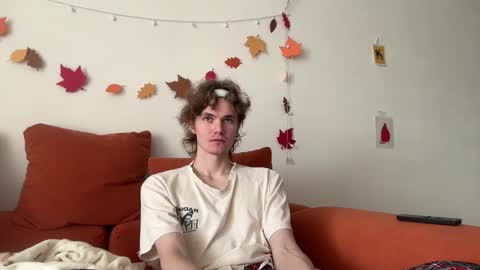 Di Alex online show from 10-31-25, 09:32