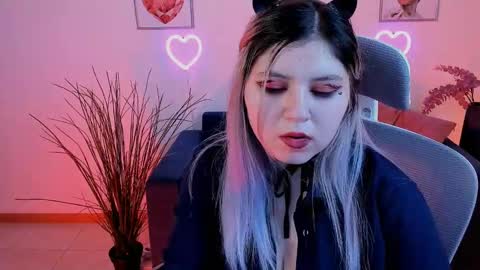 Dia online show from 02-07-25, 11:03