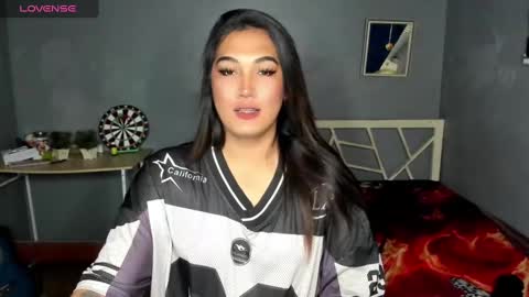 Snapshot of diamond_foxy chatting on 01-07-25, 02:30 Wency online show from 01-07-25, 02:30