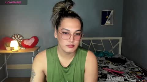 Snapshot of diamond_foxy chatting on 02-17-25, 04:31 Wency online show from 02-17-25, 04:31