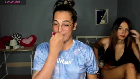 Snapshot of diamond_foxy chatting on 02-18-25, 06:04 Wency online show from 02-18-25, 06:04