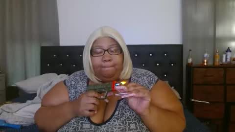diamondbbwqueen online show from 04-26-26, 09:56