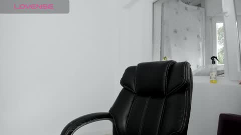 diamondkay_ online show from 10-09-25, 07:06