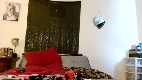 DiamondMonroeXo online show from 02-04-25, 07:22