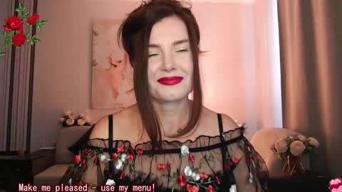 Diana DeLua online show from 10-26-25, 10:54