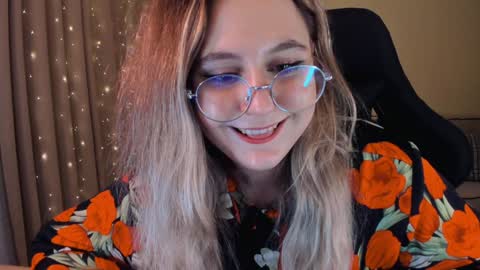 Snapshot of diana_floweri chatting on 01-07-25, 01:03 Diana online show from 01-07-25, 01:03