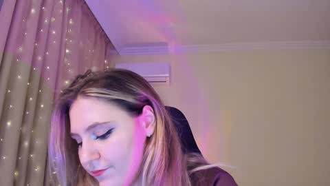 Snapshot of diana_floweri chatting on 01-12-25, 03:25 Diana online show from 01-12-25, 03:25