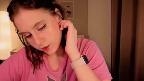 Snapshot of diana_floweri chatting on 11-13-25, 07:40 Diana online show from 11-13-25, 07:40