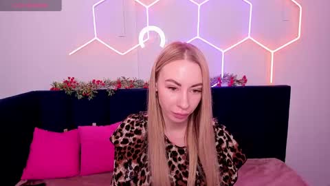 Diana  online show from 01-12-25, 08:57