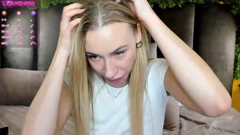 Diana  online show from 01-14-25, 08:09