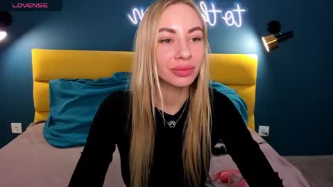 Diana  online show from 01-24-25, 08:55