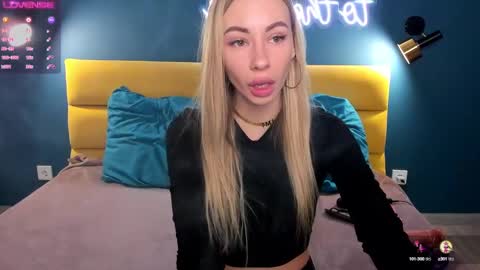 Diana  online show from 01-25-25, 08:53