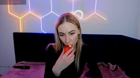 Diana  online show from 02-08-25, 08:42