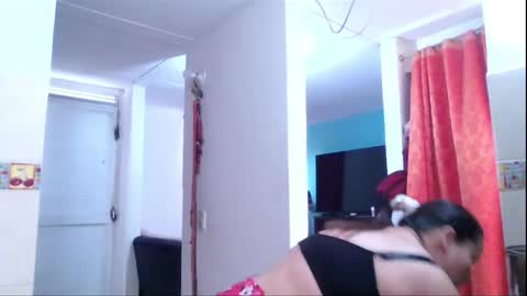 Diana Lozano online show from 04-15-26, 06:37