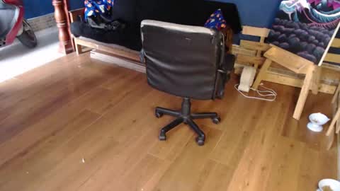 Snapshot of diana_smit_ chatting on 03-09-25, 04:33 diana online show from 03-09-25, 04:33