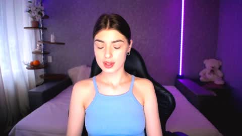 DIANA  online show from 05-18-26, 01:06