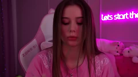 Diana online show from 02-20-25, 10:59