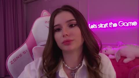 Diana online show from 03-11-25, 01:05