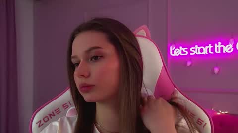 Diana online show from 12-15-25, 12:37