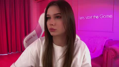 Diana online show from 04-25-26, 06:27