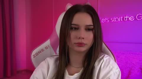 Diana online show from 04-25-26, 01:41