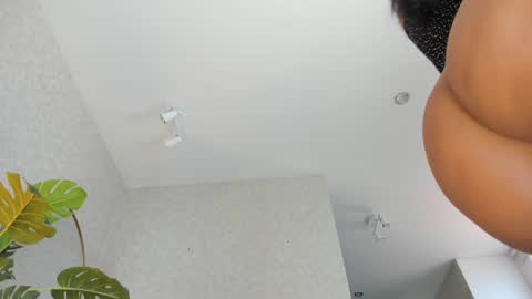 dianac1998 online show from 04-04-26, 05:43