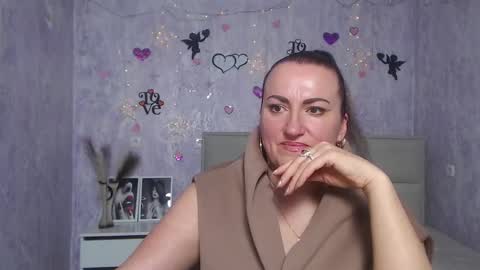 Diana online show from 03-09-25, 01:15