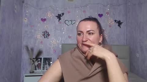 Diana online show from 03-09-25, 04:22