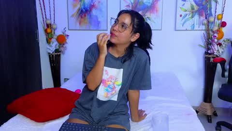 Snapshot of dianayleo chatting on 12-07-24, 06:04 Ana Leo online show from 12-07-24, 06:04