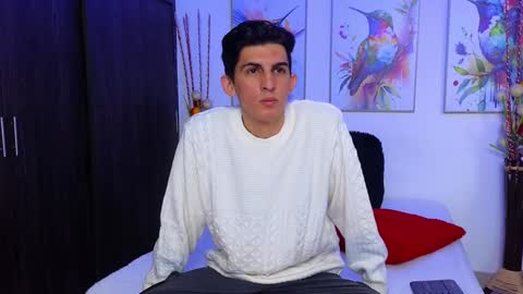 Snapshot of dianayleo chatting on 12-10-24, 12:27 Ana Leo online show from 12-10-24, 12:27