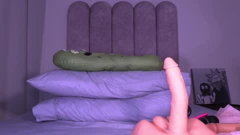 Melania   -    online show from 01-05-25, 02:38