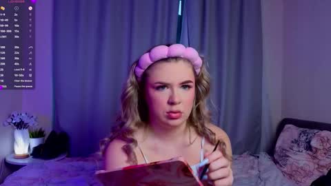 Snapshot of diannedibartolo chatting on 12-02-25, 06:08 diannedibartolo online show from 12-02-25, 06:08