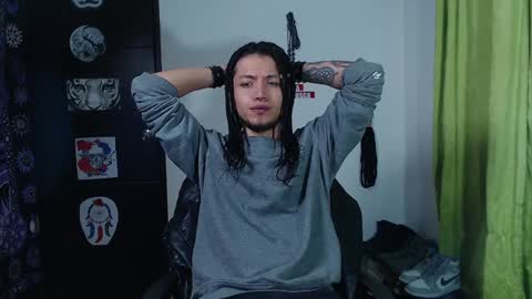 Snapshot of dicaprioo_ chatting on 01-07-25, 01:28 DICAPRIO online show from 01-07-25, 01:28