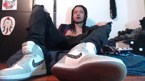 Snapshot of dicaprioo_ chatting on 01-07-25, 06:03 DICAPRIO online show from 01-07-25, 06:03