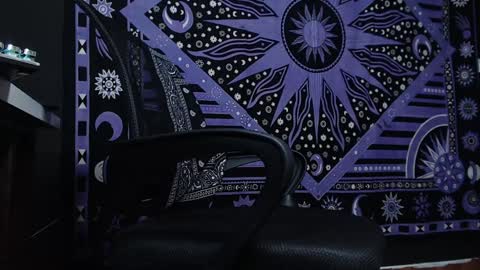 Snapshot of dicaprioo_ chatting on 02-07-25, 07:49 DICAPRIO online show from 02-07-25, 07:49