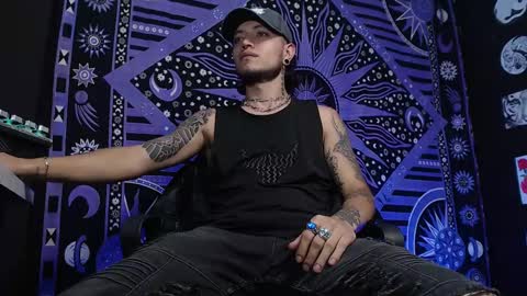 Snapshot of dicaprioo_ chatting on 02-10-25, 09:36 DICAPRIO online show from 02-10-25, 09:36