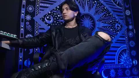 Snapshot of dicaprioo_ chatting on 02-11-25, 12:59 DICAPRIO online show from 02-11-25, 12:59