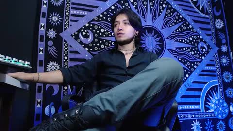 Snapshot of dicaprioo_ chatting on 02-11-25, 05:50 DICAPRIO online show from 02-11-25, 05:50