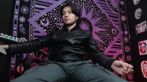 Snapshot of dicaprioo_ chatting on 02-11-25, 08:52 DICAPRIO online show from 02-11-25, 08:52