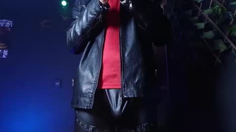 Snapshot of dicaprioo_ chatting on 10-20-25, 06:58 DICAPRIO online show from 10-20-25, 06:58