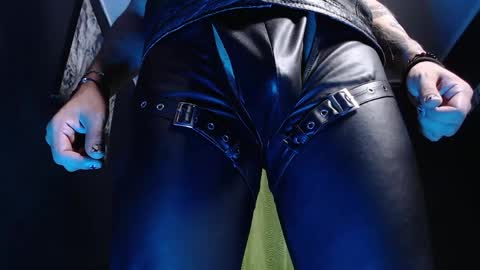 DICAPRIO online show from 04-23-26, 08:02