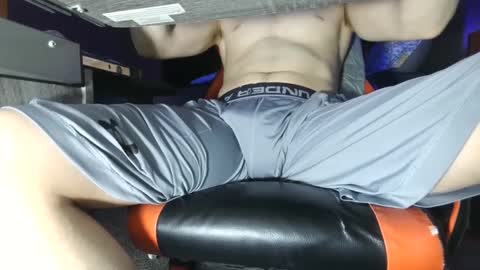 Snapshot of dick_and_muscle chatting on 02-16-25, 08:32 Dick And Muscle online show from 02-16-25, 08:32